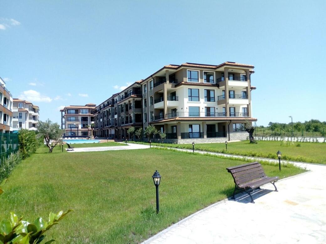 Burgas Beach Resort 2 Apartments Esterno foto