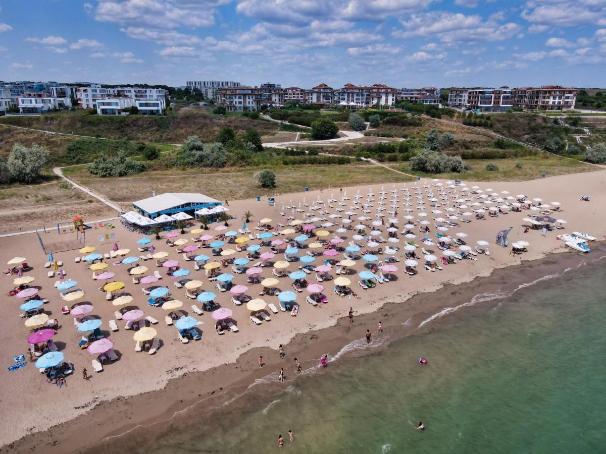 Burgas Beach Resort 2 Apartments Esterno foto