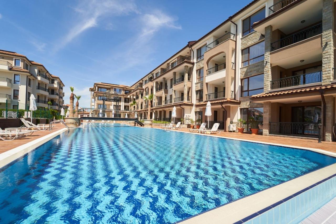 Burgas Beach Resort 2 Apartments Esterno foto