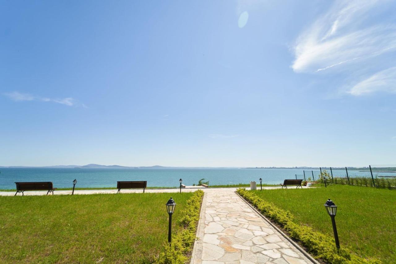 Burgas Beach Resort 2 Apartments Esterno foto