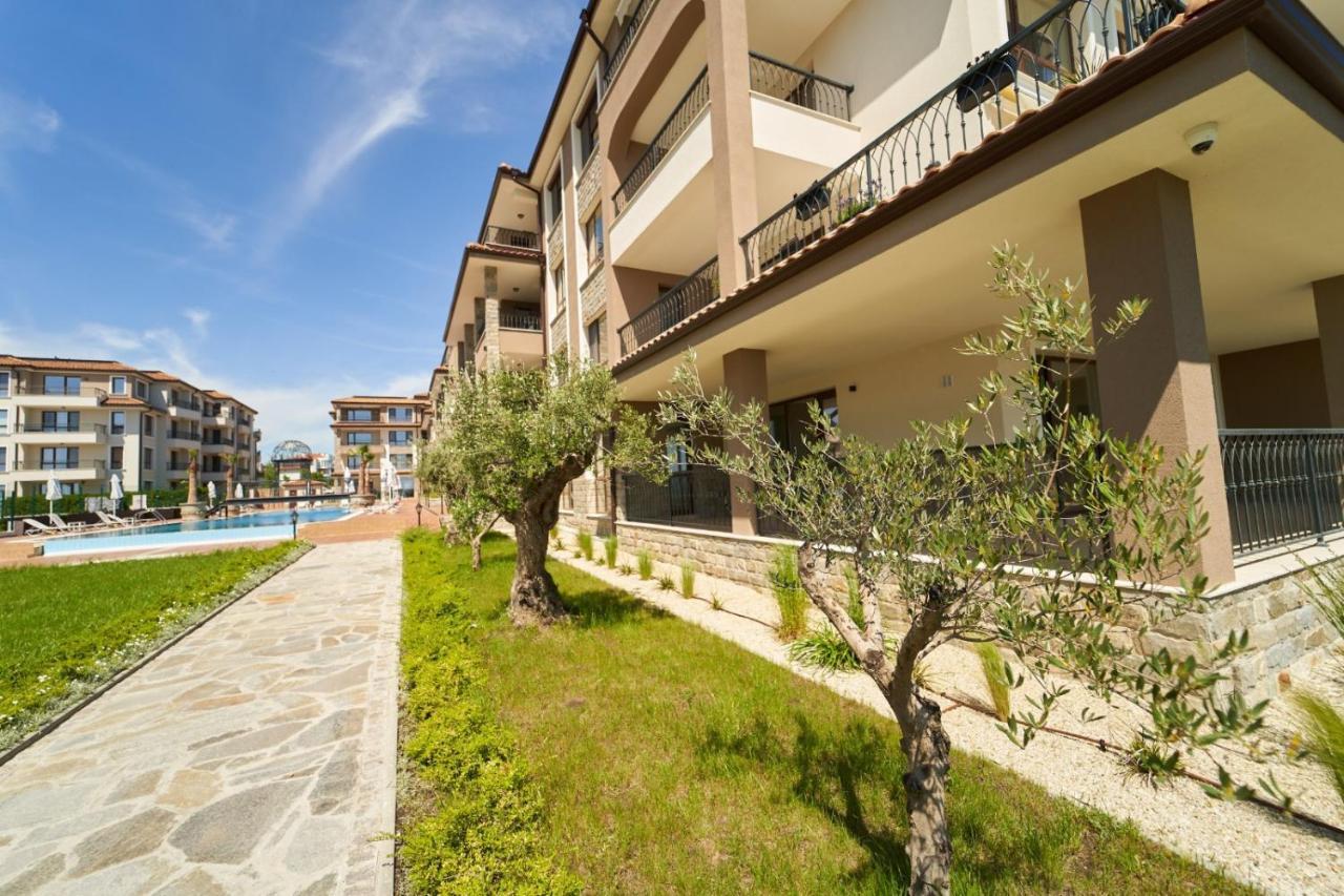 Burgas Beach Resort 2 Apartments Esterno foto